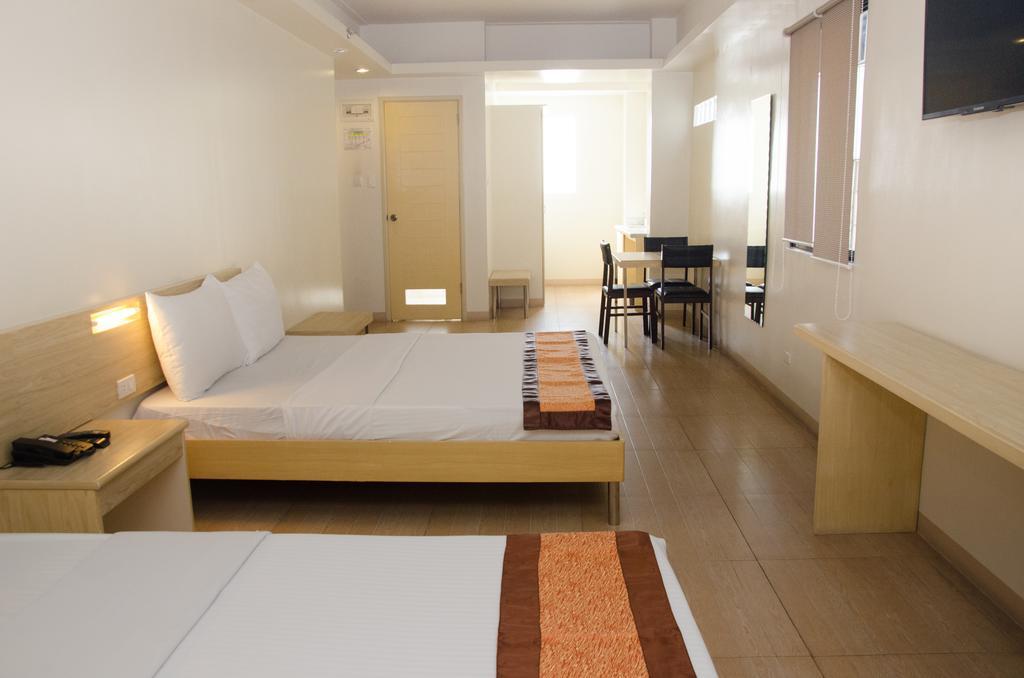 M Suites Hotel Makati City Extérieur photo