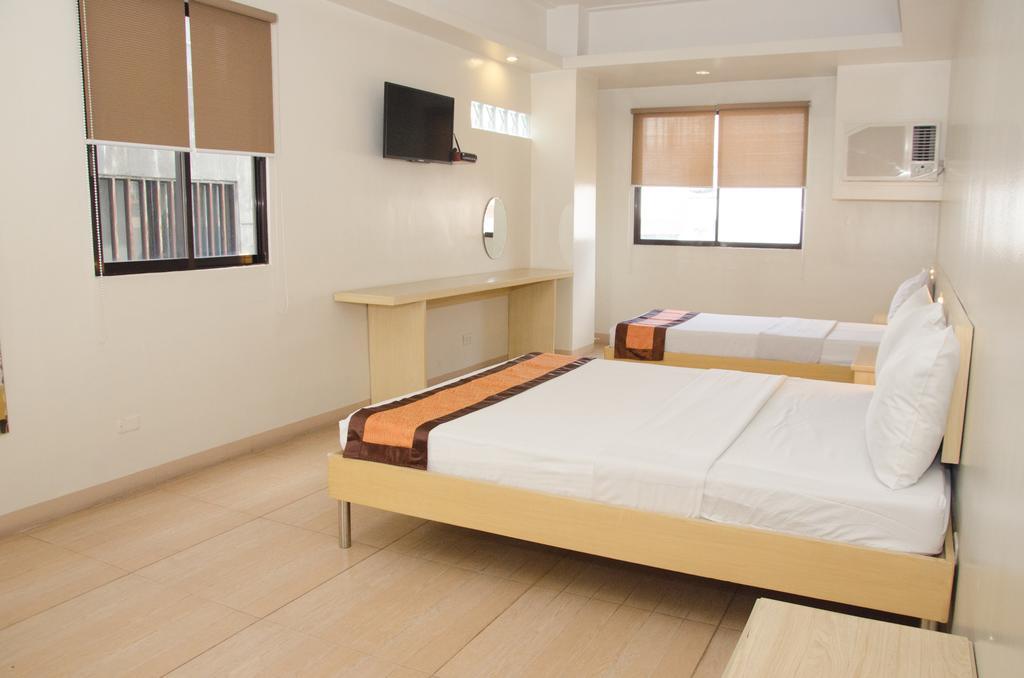M Suites Hotel Makati City Extérieur photo