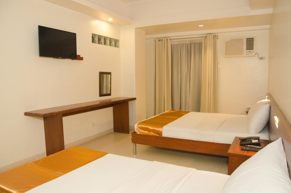 M Suites Hotel Makati City Extérieur photo