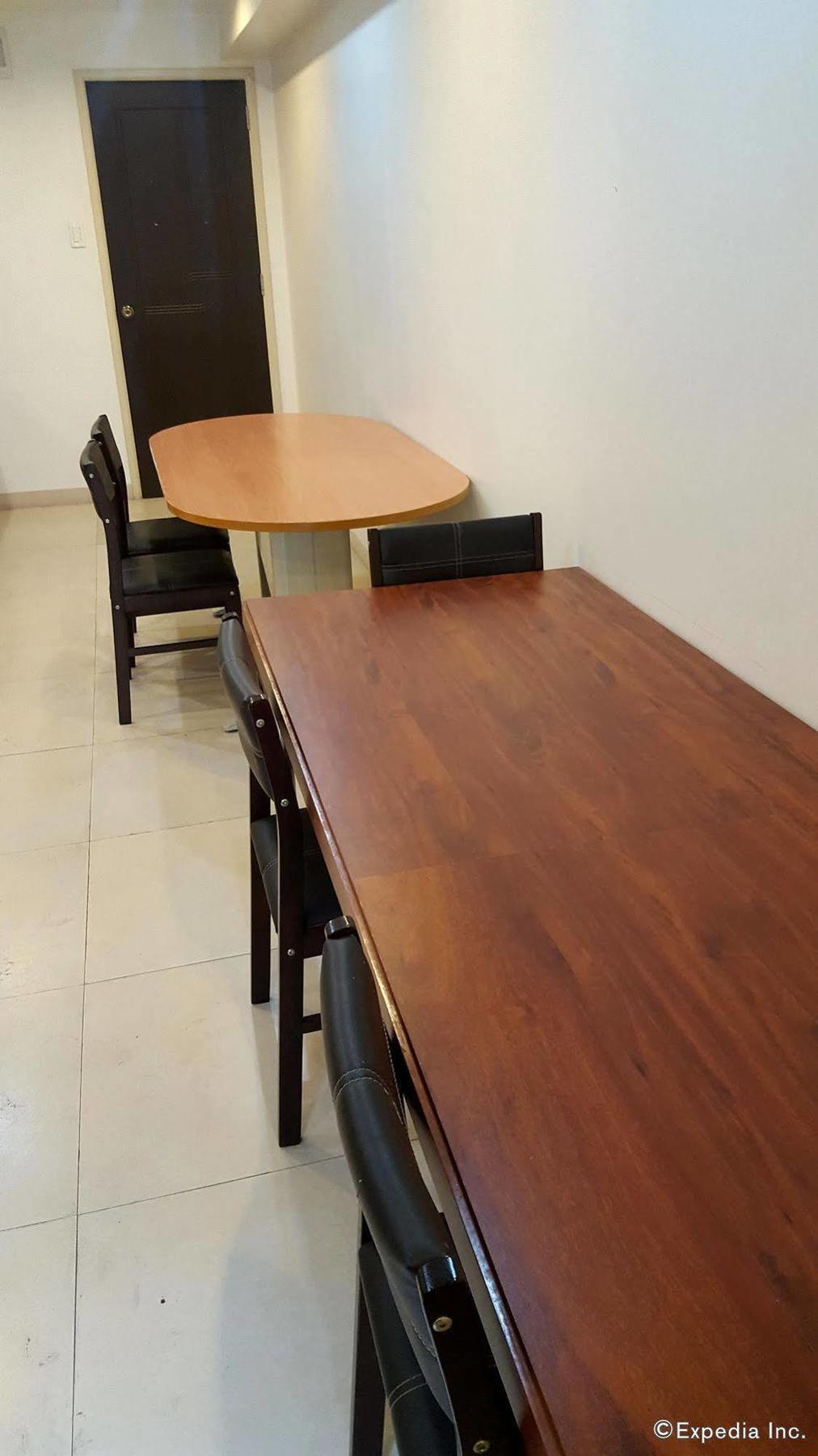 M Suites Hotel Makati City Extérieur photo