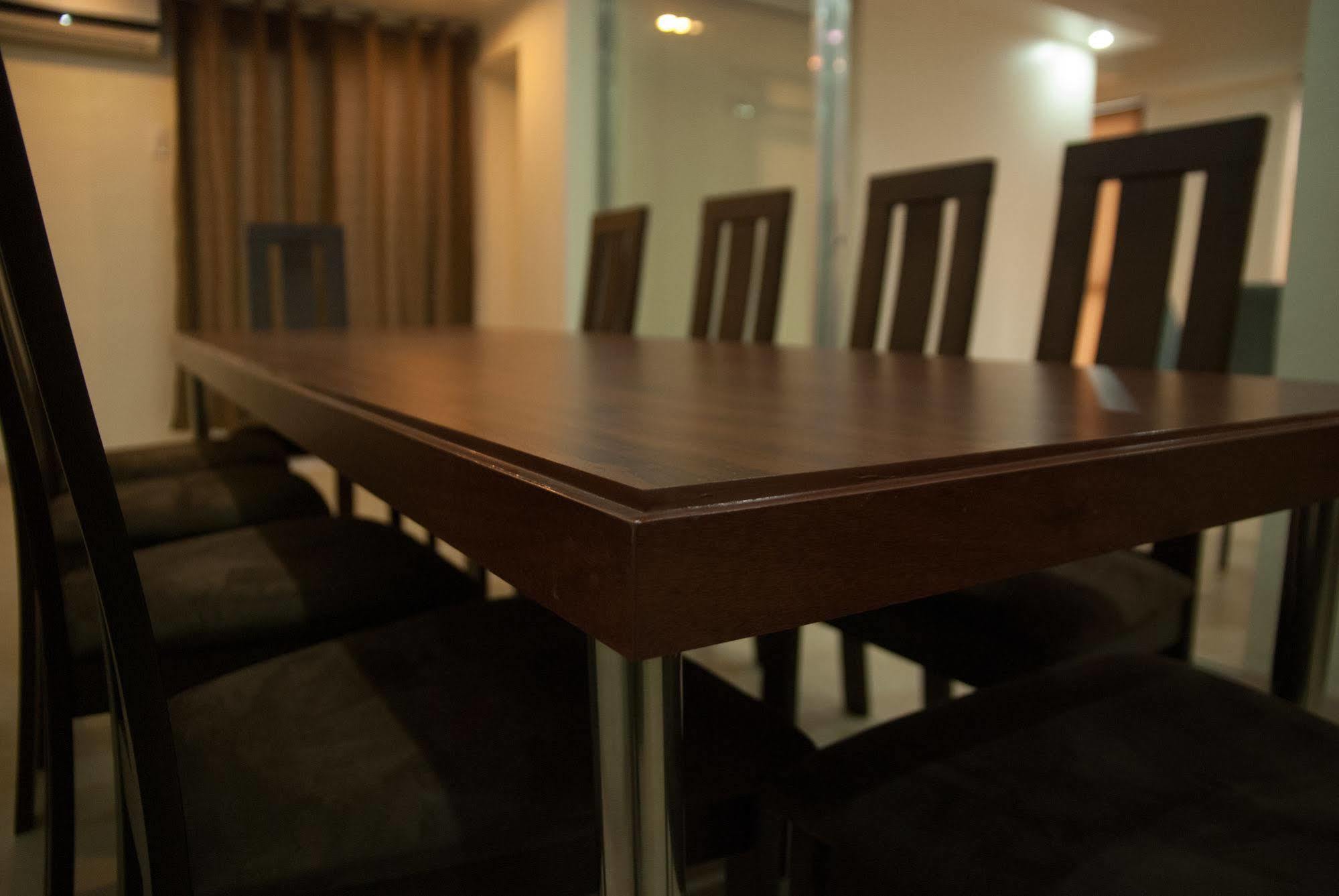 M Suites Hotel Makati City Extérieur photo
