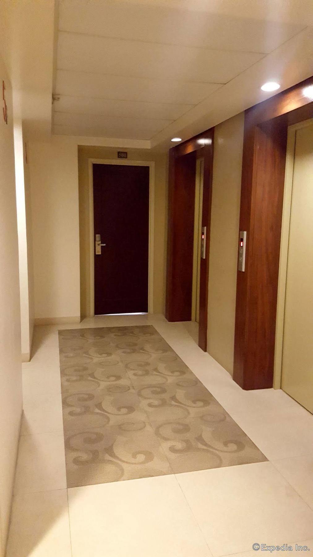 M Suites Hotel Makati City Extérieur photo